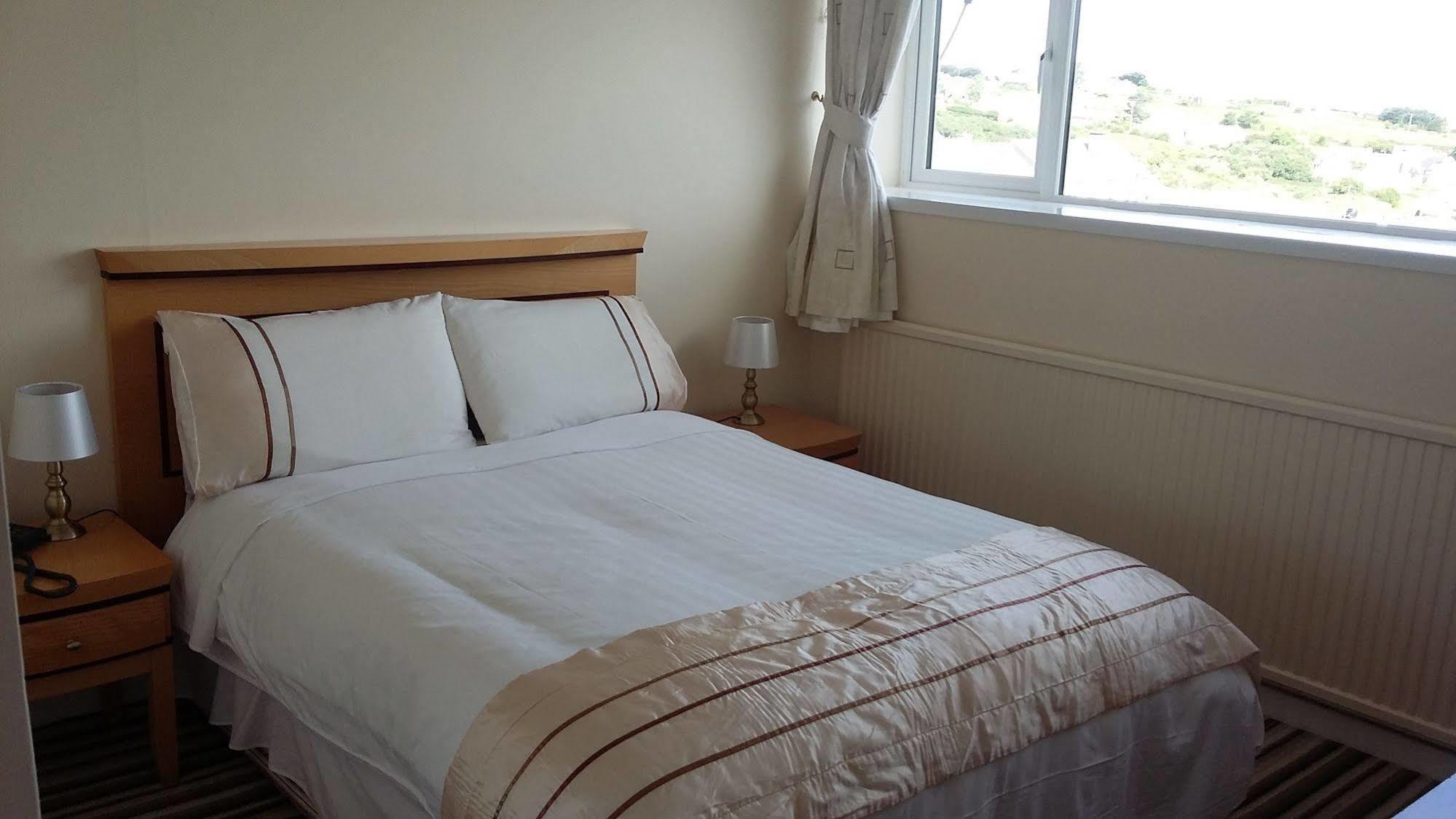 The Strand Hotel Ballyliffin Εξωτερικό φωτογραφία