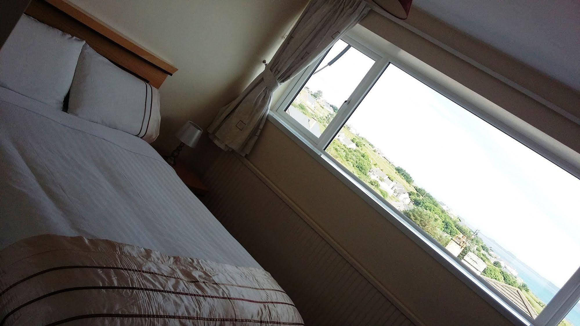 The Strand Hotel Ballyliffin Εξωτερικό φωτογραφία