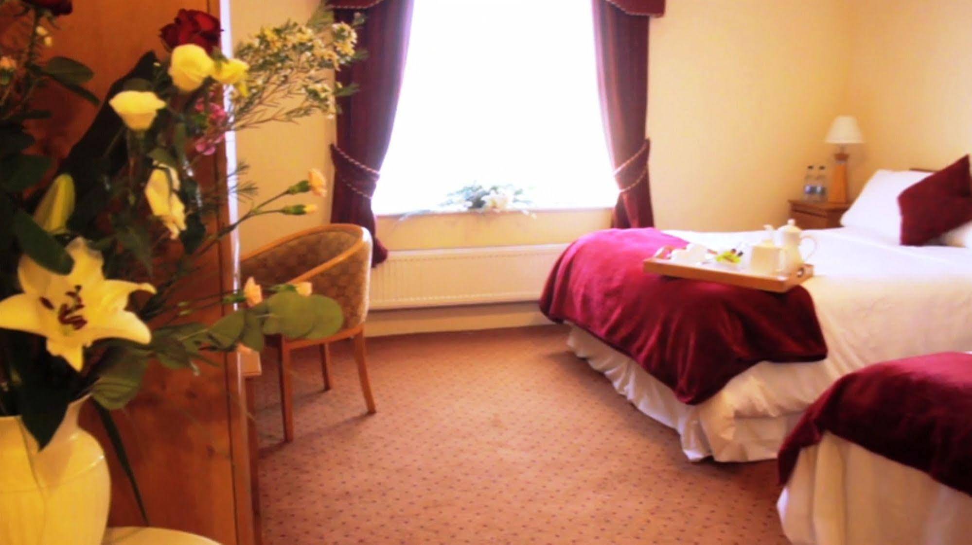 The Strand Hotel Ballyliffin Εξωτερικό φωτογραφία